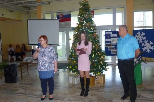 advent-2019-05CA745940-6821-6082-1E5A-1E7FB29E28A7.jpg