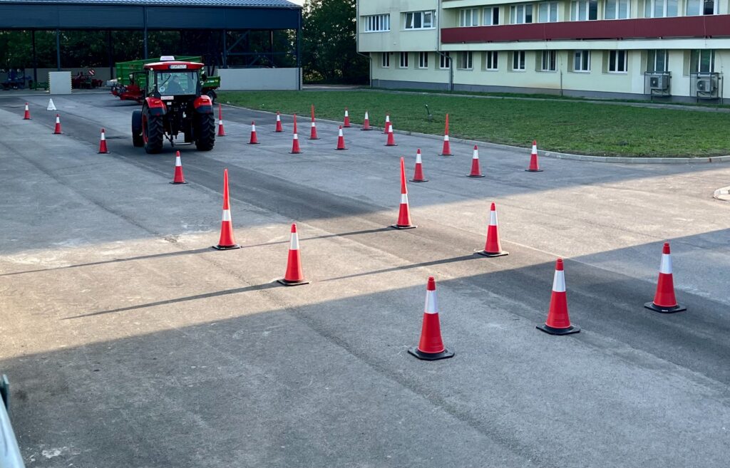 Autocvičisko autoškoly pri SOŠTaAP