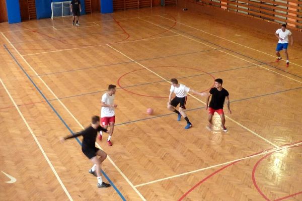 futsal-2019-0212730C13-E1B9-B71C-B05F-C2471E644369.jpg