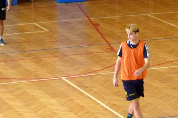 futsal-2019-06F0AE9A94-AF01-0D53-FE95-EA7432C4F329.jpg