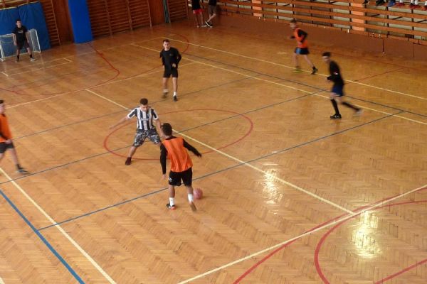 futsal-2019-119C08580D-1DE5-92A7-3A01-2AAE7124004D.jpg