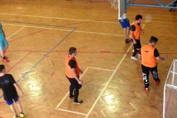 futsal-2019-158062D451-E81D-3FBD-7062-6F2B0582B3DC.jpg