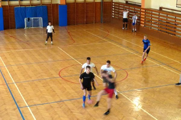 futsal-2019-2087933EC5-7BB7-7588-44F5-133A2054BDAE.jpg