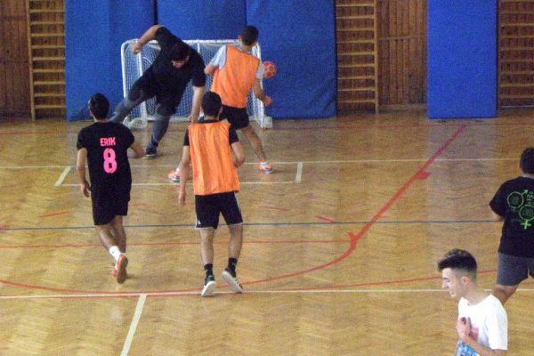 futsal-2019-24F72DABE6-F027-9D74-F91F-F7927A01D483.jpg