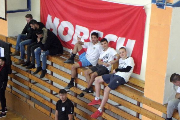 futsal-2019-27C62BC07F-C923-7DF7-BFC1-C60DA4291E23.jpg