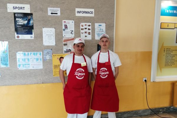 img-20230323-120247F3AF5D5A-0EB4-E034-7D2E-D592F8EE5B76.jpg
