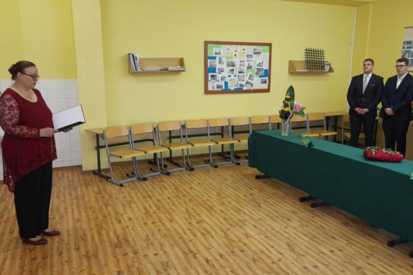 odovzdavenie-stuziek-ii-dn-007A30315B7-BA0B-04DE-A003-3DD1C87F9554.jpg