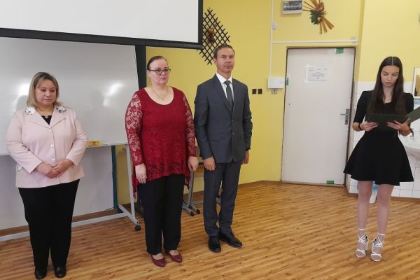 odovzdavenie-stuziek-ii-dn-010230AE20F-9E6F-93B4-A931-9311400B2B4B.jpg