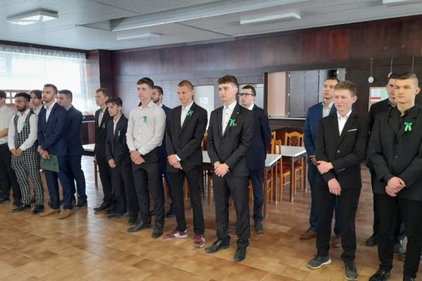 rozlucka-2023-007C0F8BE6E-3969-F473-121F-D5C1DDA5C381.jpg