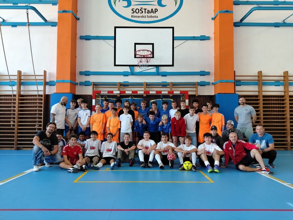 Futbalový turnaj o pohár riaditeľa SOŠTaAP 2026, fotografia 9
