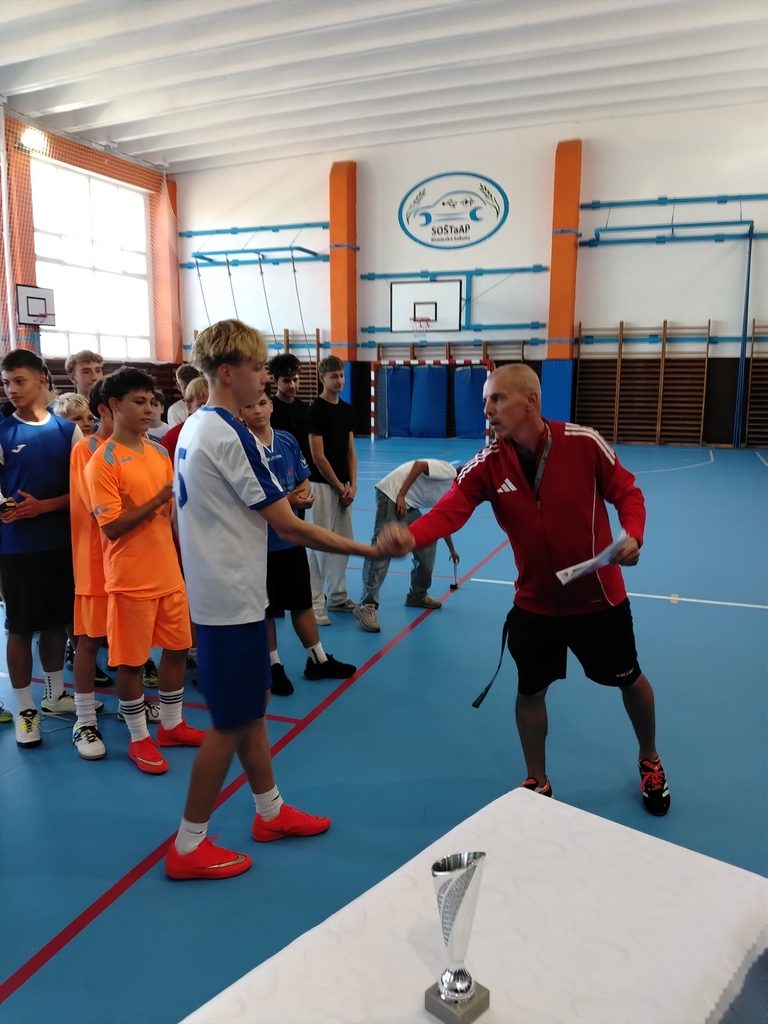 Futbalový turnaj o pohár riaditeľa SOŠTaAP 2026, fotografia 6