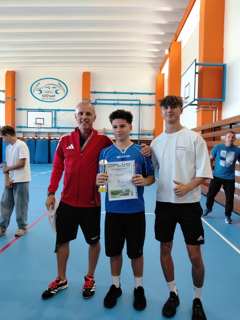 Futbalový turnaj o pohár riaditeľa SOŠTaAP 2026, fotografia 4